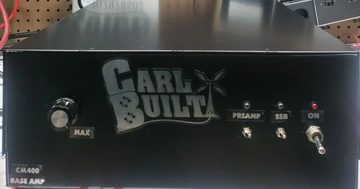 A black box with the words " carl built " on it.