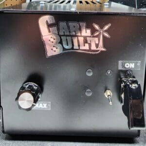 A black box with the words " carl built " on it.