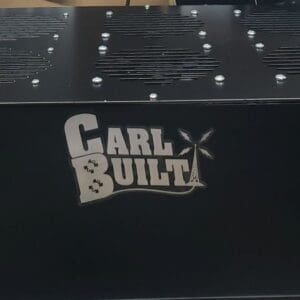 A black box with the name carl built on it.