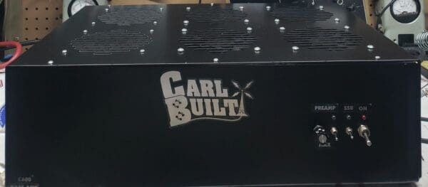 A black box with the name carl built on it.